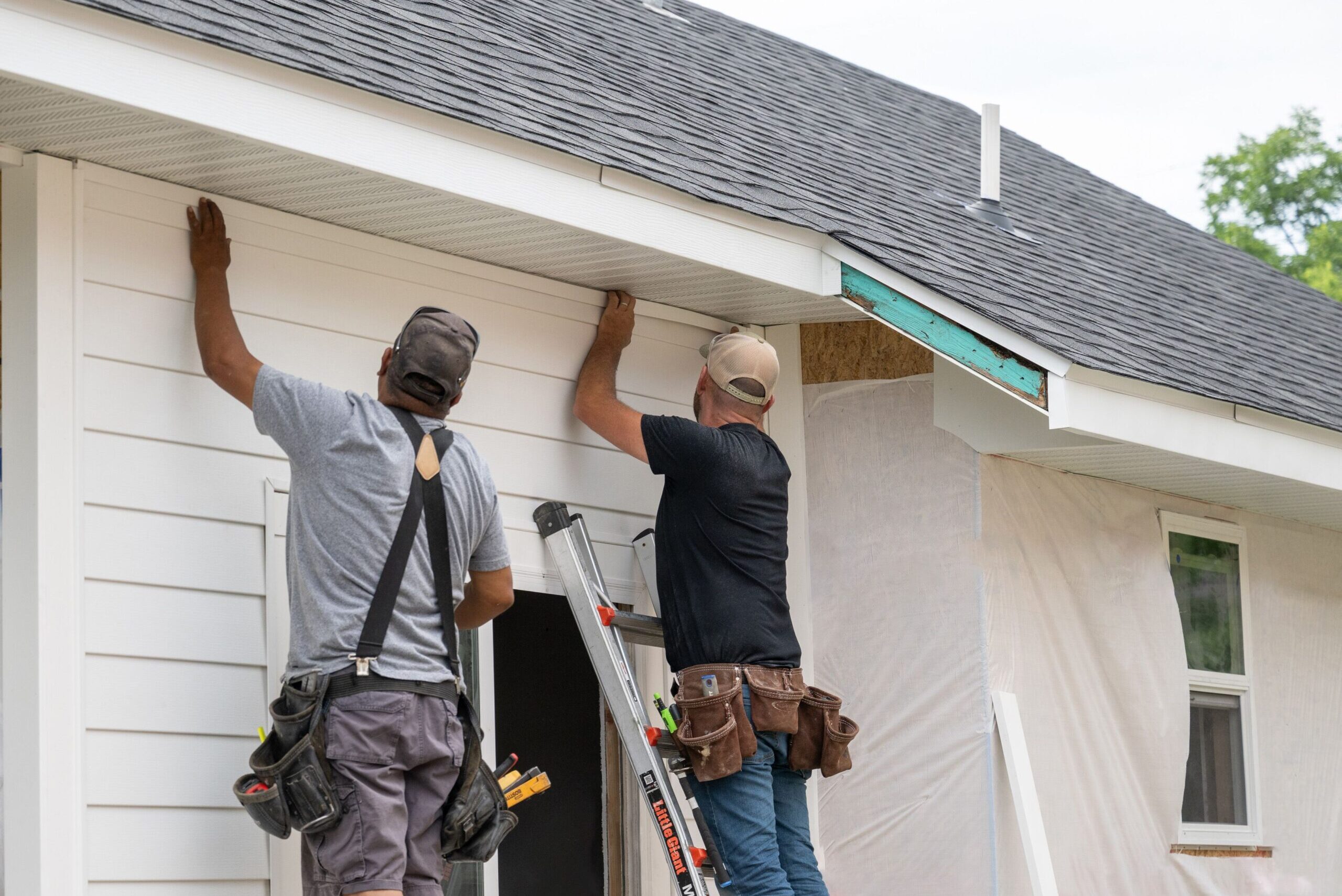 For Contractors and Installers, Mastic EverPlank Elevates Plank Siding to a New Level