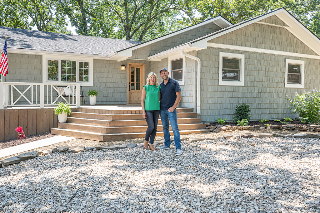 HGTV Stars Dave and Jenny Marrs Breathe Fresh Life into Lakeside Home with Mastic®