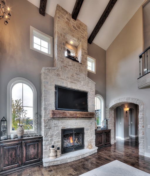 Stone Veneer Fireplace Ideas That Will Warm Up Your Home