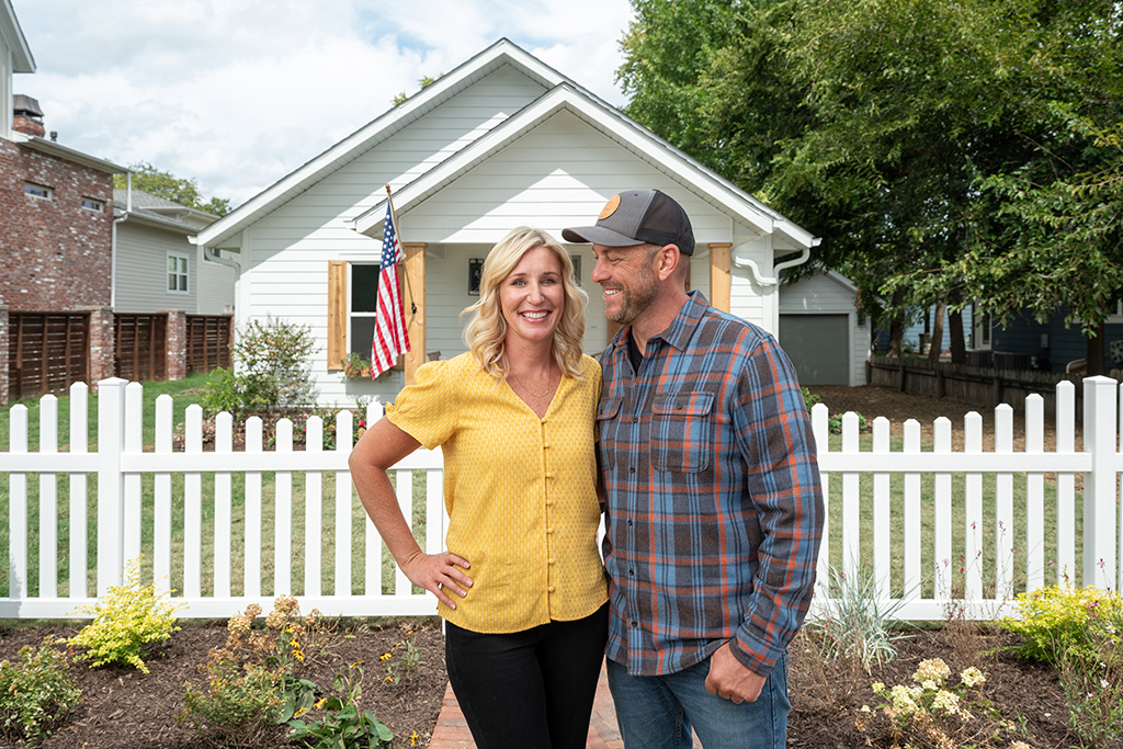 Design-Build Duo Dave and Jenny Marrs Restore 1929 Bungalow with LULA Exterior Products