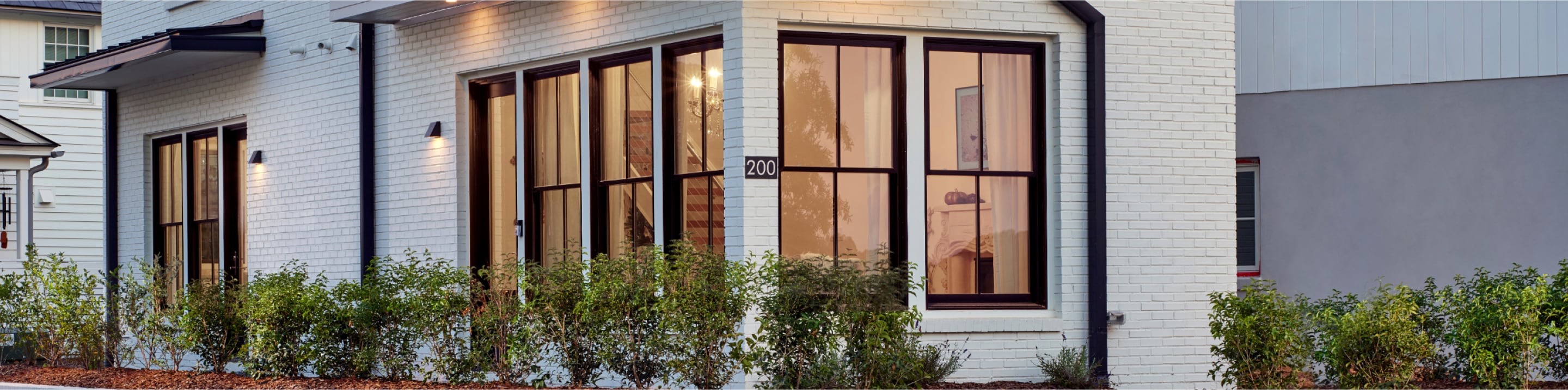 Full width image bar