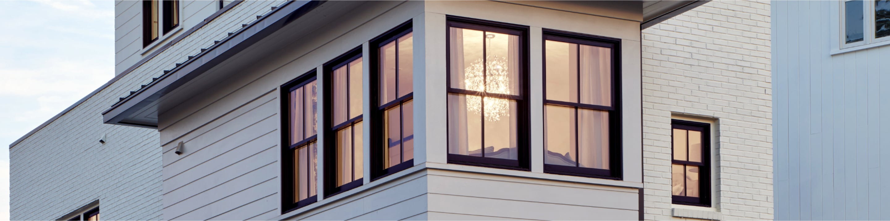 Full width image bar